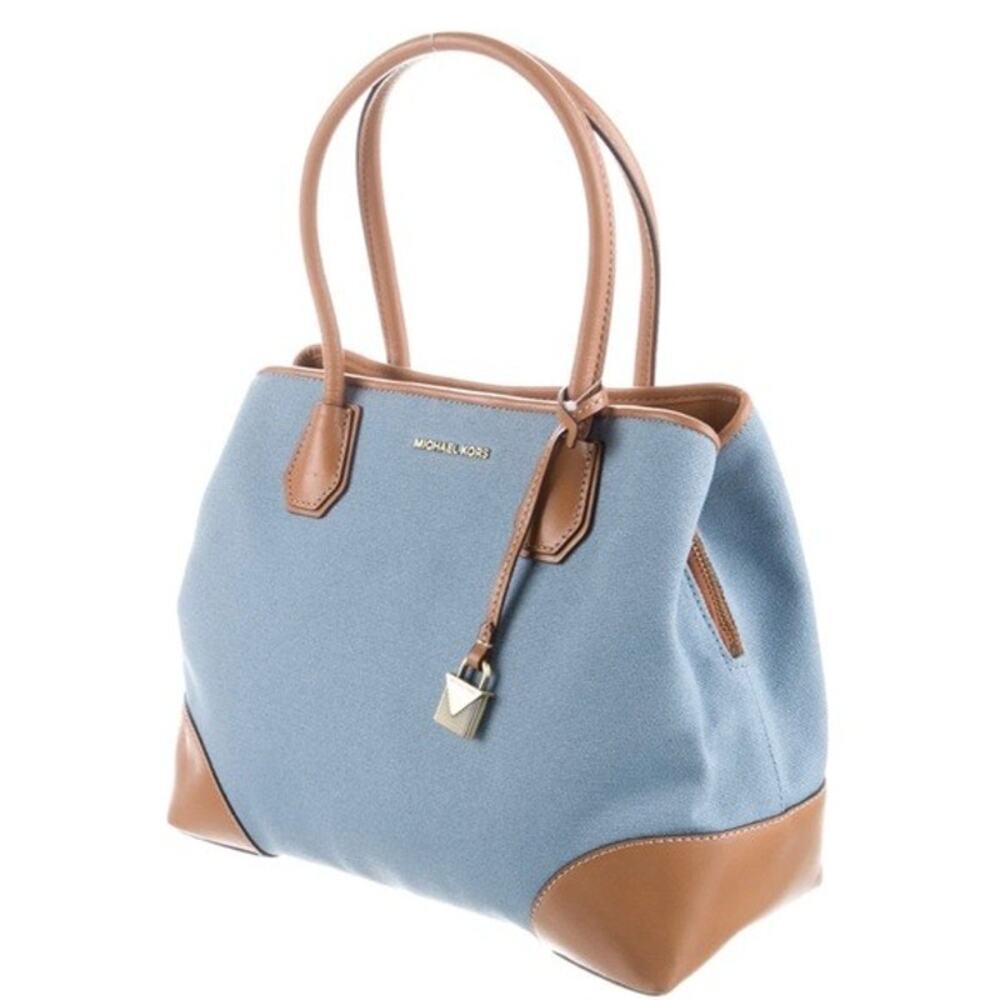 Michael Kors Mercer Gallery Powder Blue Canvas Center Zip Tote